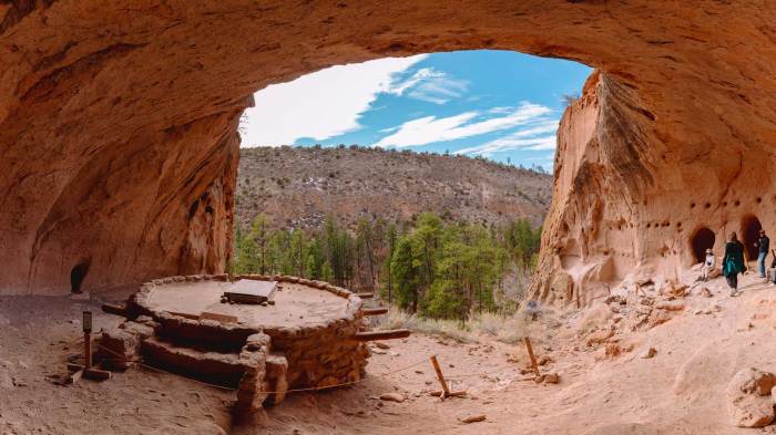 Bandelier cave dwellings